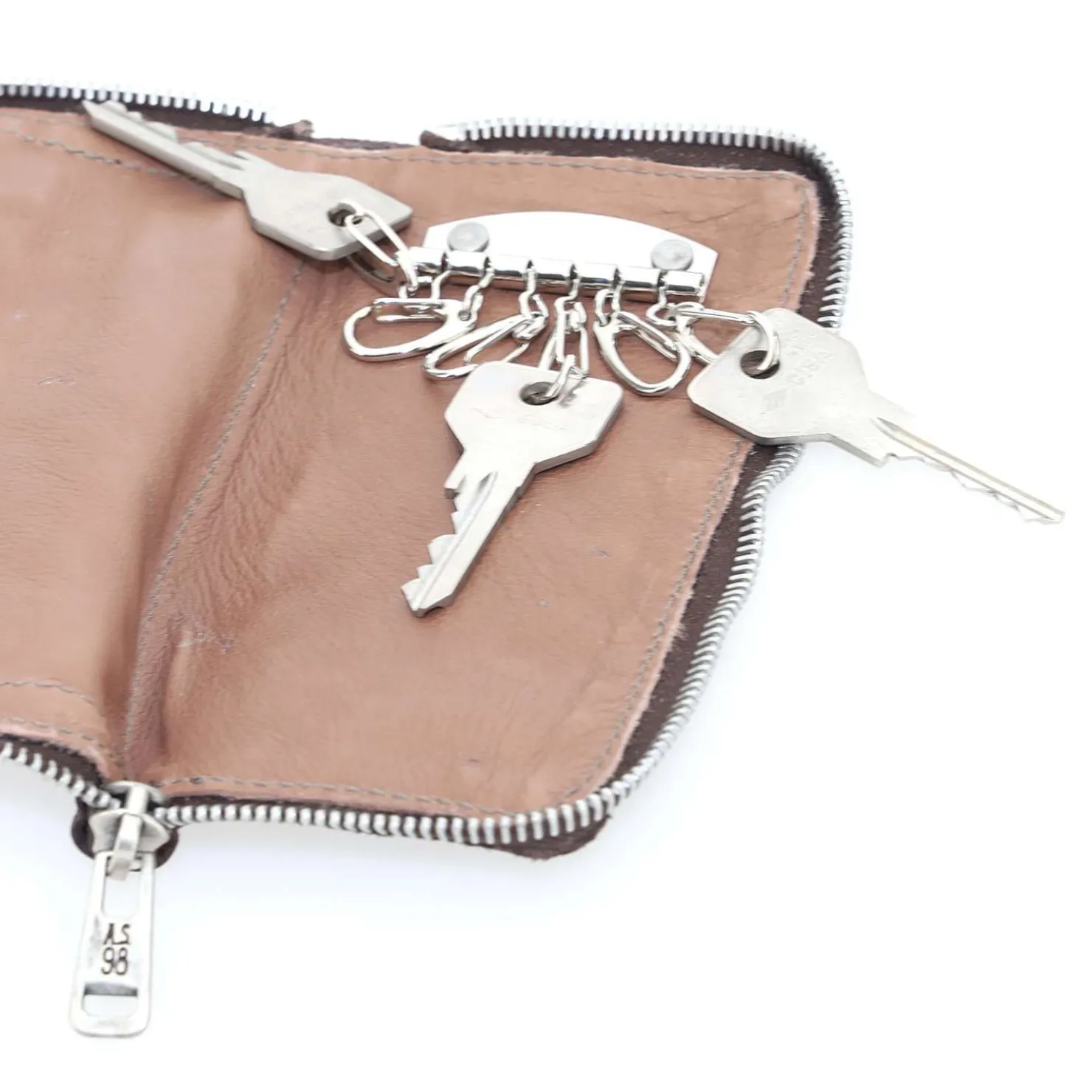 A.S.98 KEYCHAIN BASIL