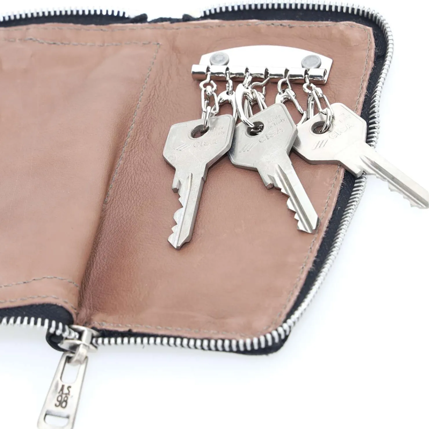 A.S.98 KEYCHAIN BASIL
