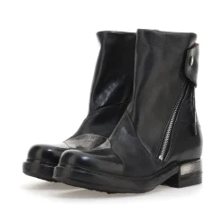 A.S.98 STIEFELETTEN AGULIA
