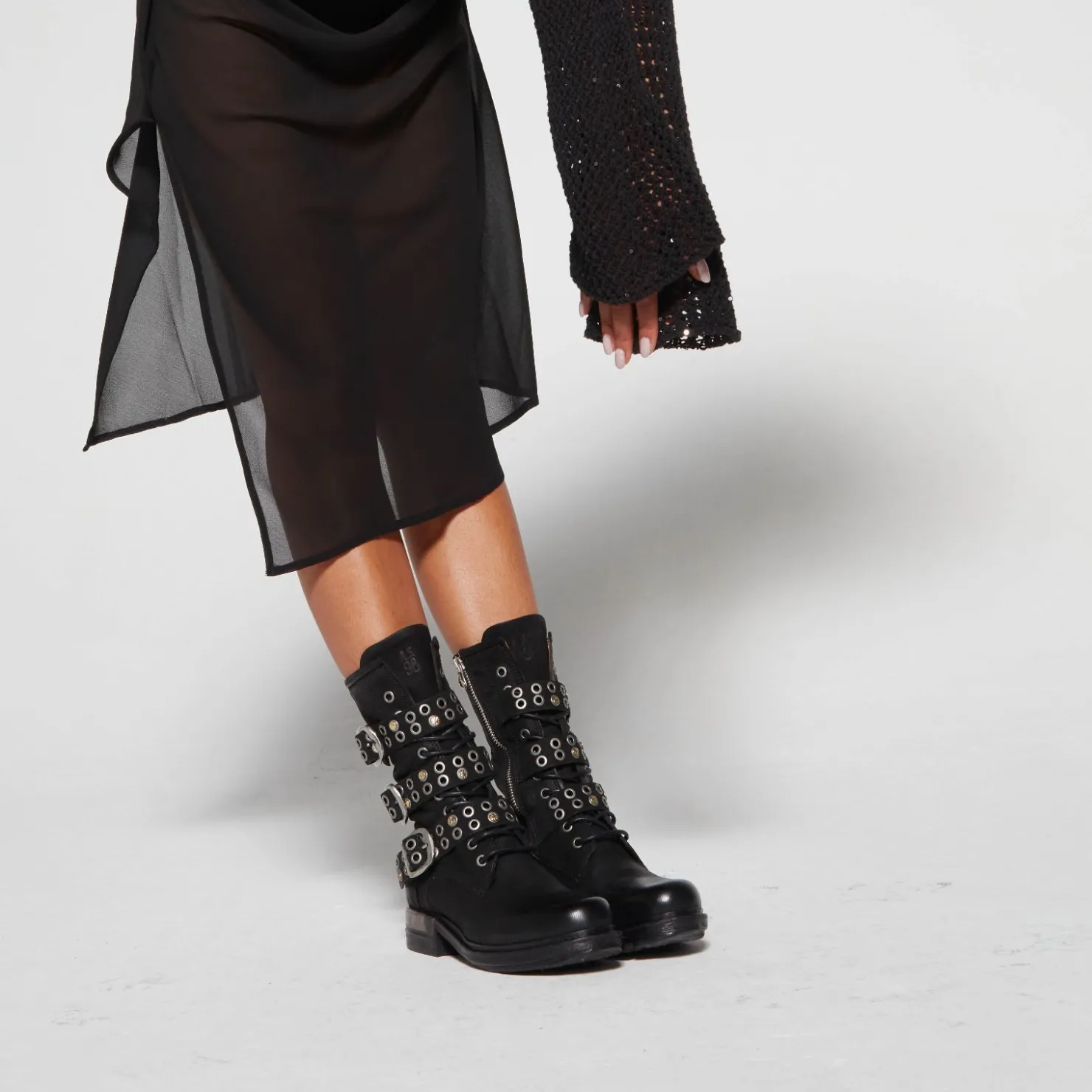 A.S.98 STIEFELETTEN ATTALLA