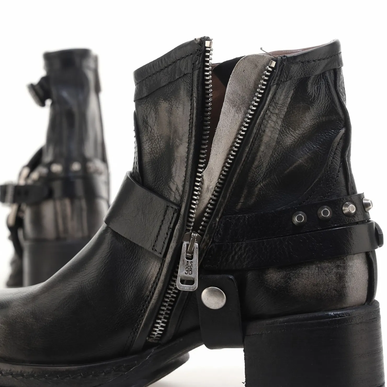 A.S.98 STIEFELETTEN CASAS
