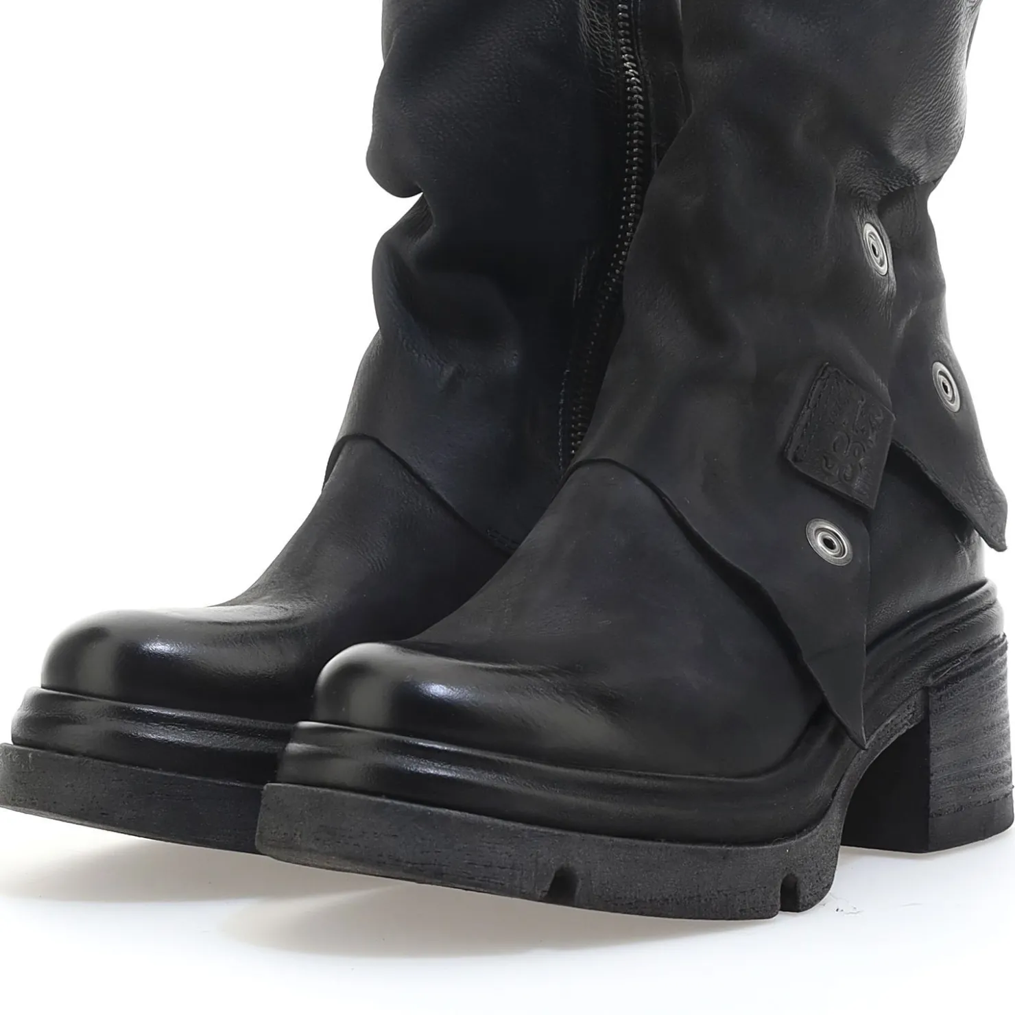 A.S.98 STIEFELETTEN ERIE