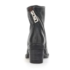 A.S.98 STIEFELETTEN JASE