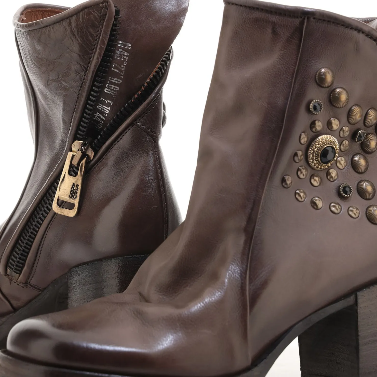 A.S.98 STIEFELETTEN PEONY