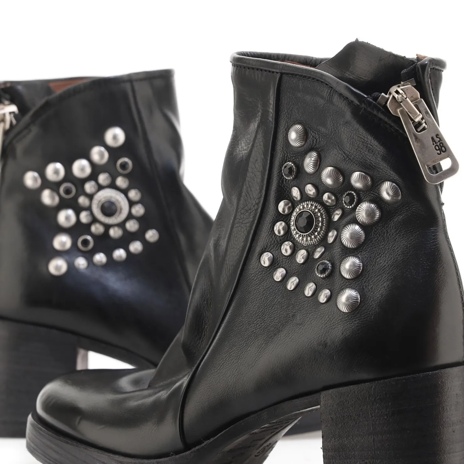 A.S.98 STIEFELETTEN PEONY